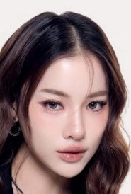 Ảnh diễn viên พลอย จุฑามาศ